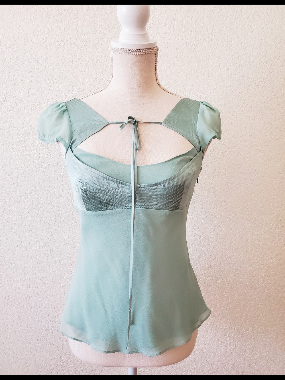 Women's Sage Green Tie-Front Cap Sleeve Top